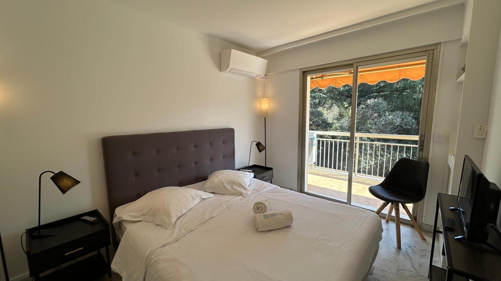 Appartamento A083 - Modern & Bright - Center